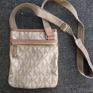 Michael Kors Crossbody